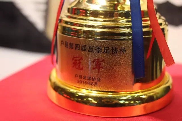 迅速忘记被淘汰之痛？内马尔回国开派对遭球迷批评